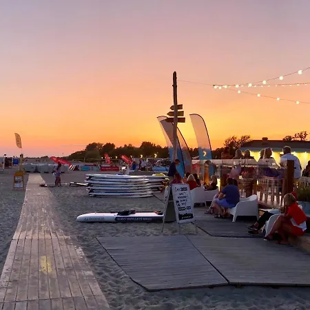 Spacious With Wifi And Parking Διαμέρισμα *