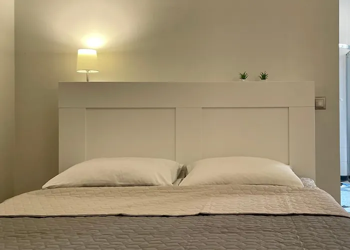 Spacious With Wifi And Parking